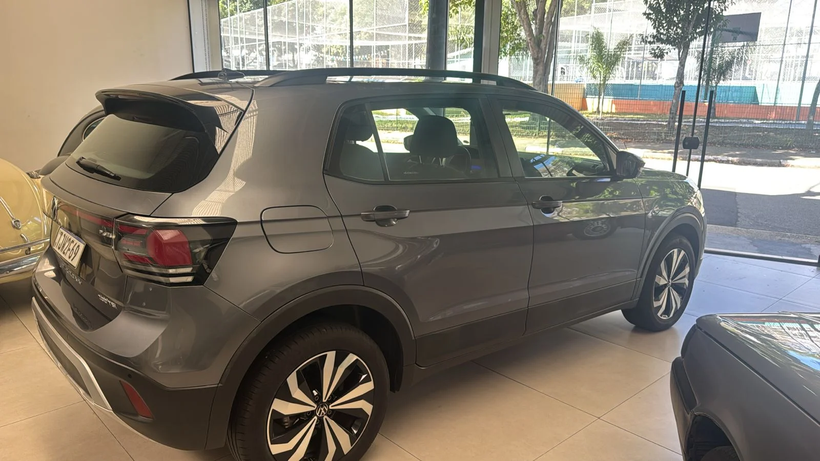 Volkswagem T-cross TSI 1.0 Confortline Flex AT